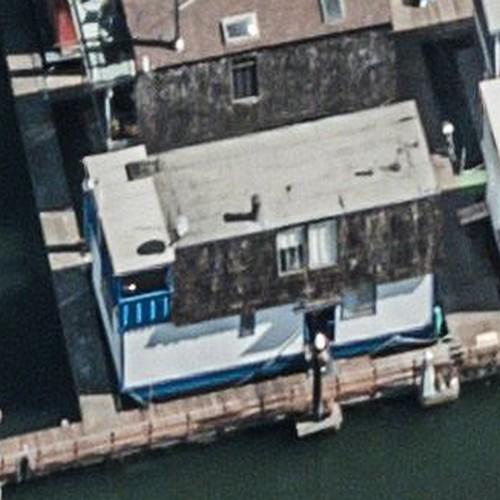 Tom Hanks' former family houseboat for sale in Alameda, CA (Bing Maps)