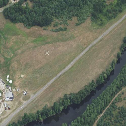 Pepperell Airport in East Pepperell, MA (Google Maps)