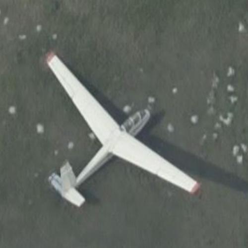 Blanik L13 glider in Zephyrhills Municipal Airport, FL (Google Maps)